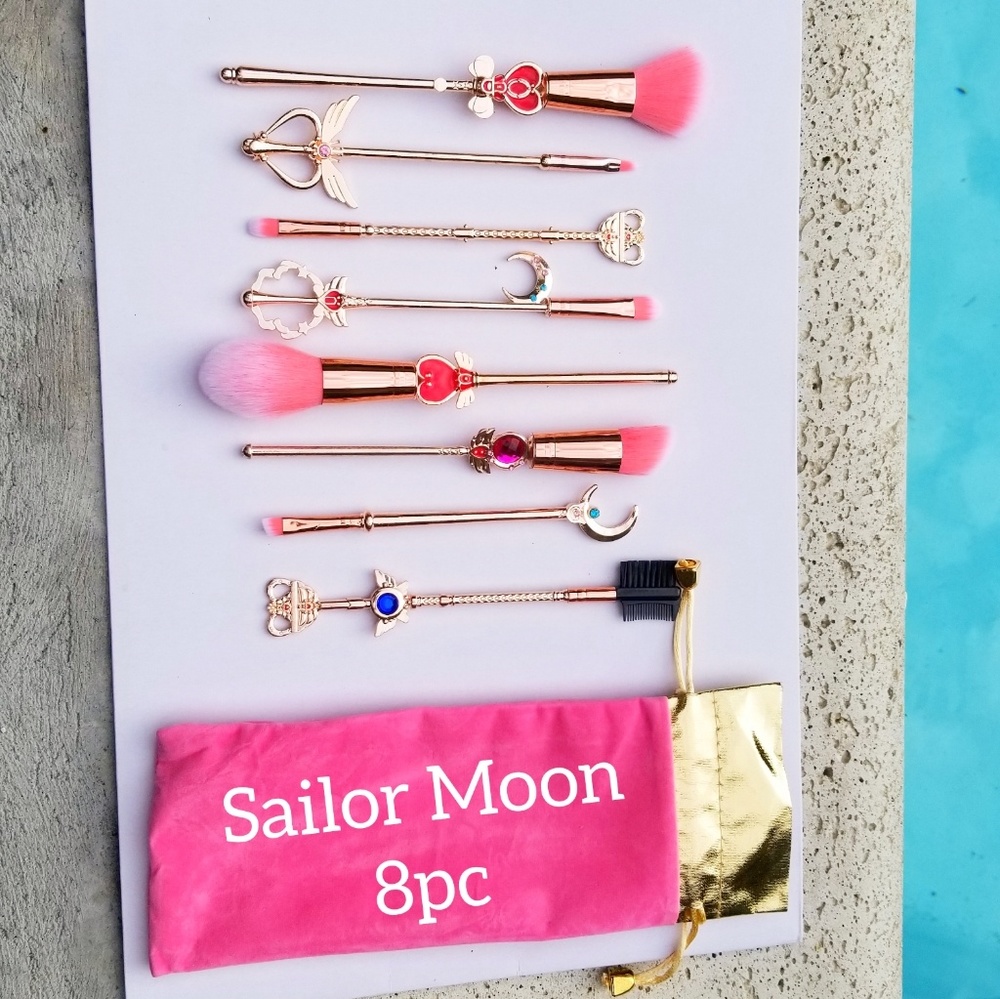 Sailor Moon. 8pc makeup brush set